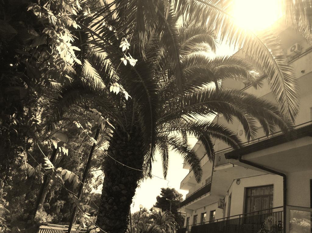 Hotel Eden Perdifumo Exterior photo